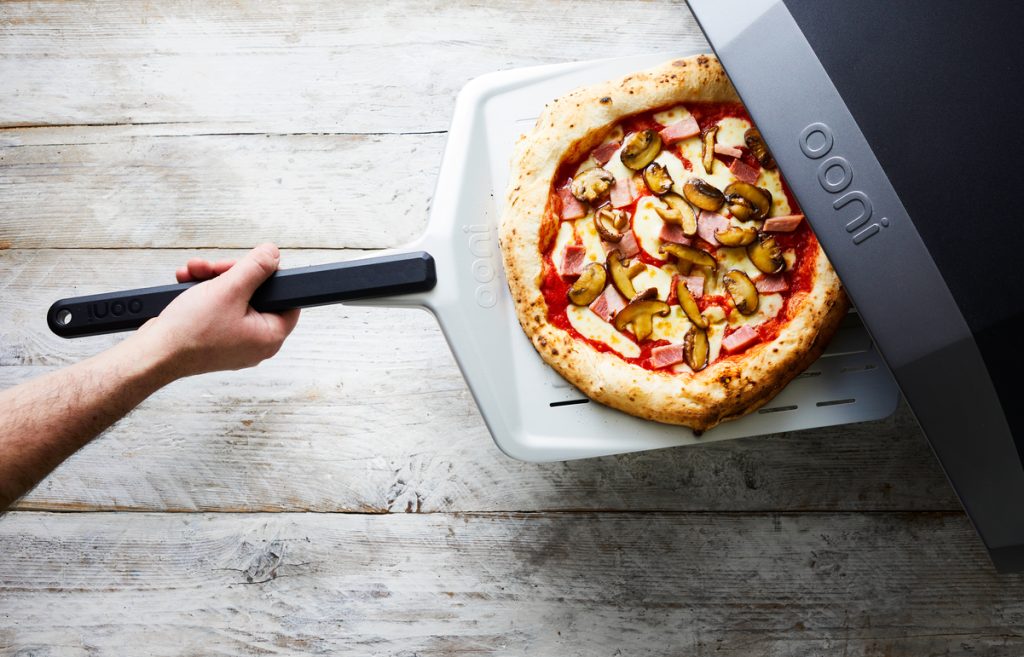 Karácsonyi pizzák Oonival – 5 recept az ünnepekre